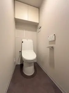 プレサンスロジェ上前津駅前２