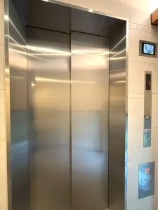 ヴァースクレイシアＩＤＺ下北沢