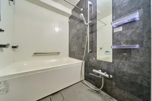 バースシティ横浜大通り公園