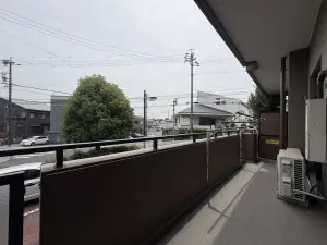 ライオンズヴィアーレ鹿山A棟
