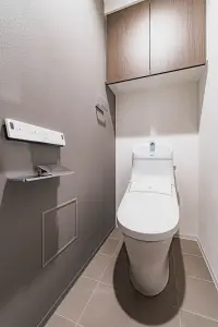 温水洗浄便座付きトイレ