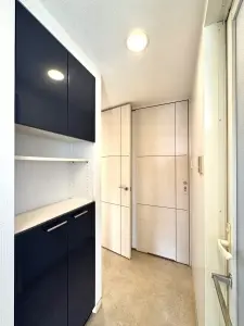 ファミリア－レ八熊通