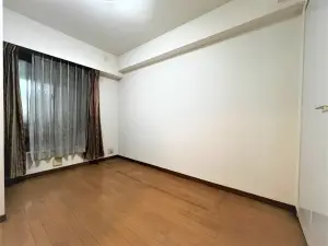 グローリオ西新井