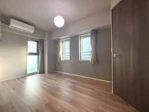 プレミスト茶屋ヶ坂駅前