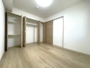 ファインスクェア明大前