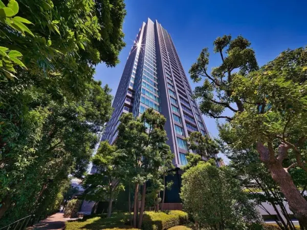 THE　ROPPONGI　TOKYO