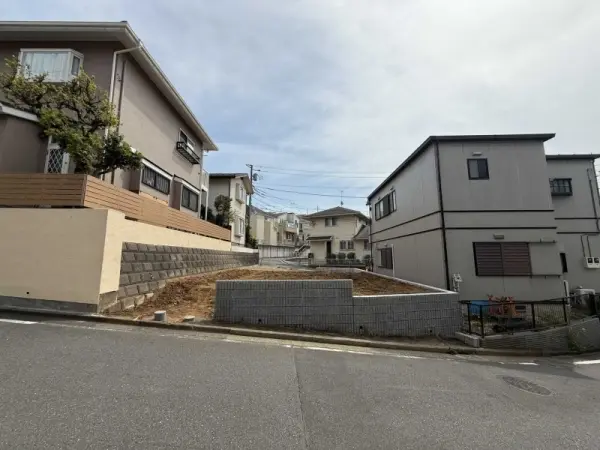 戸塚区名瀬町　新築戸建