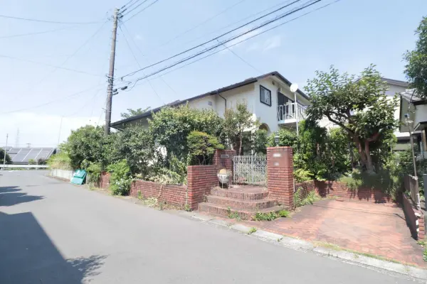 栄区本郷台3丁目　古家付土地