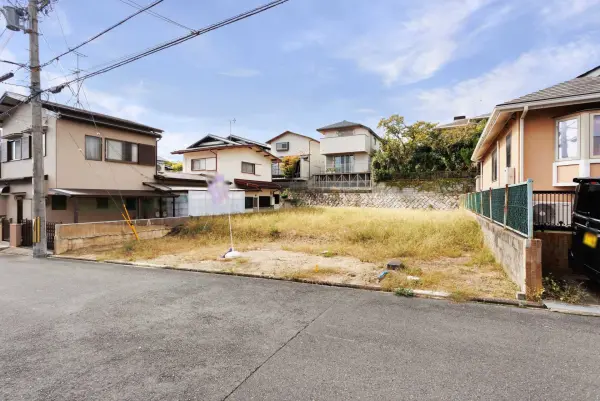 高槻市日吉台二番町　売土地