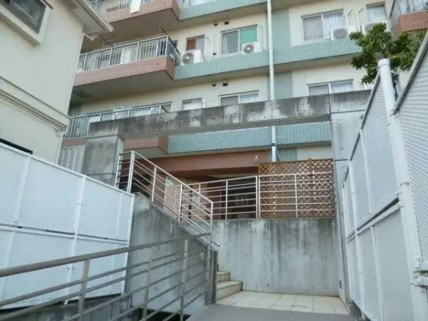 ガーデンホーム東寺尾ヒルズ