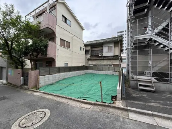 新宿区四谷本塩町　土地