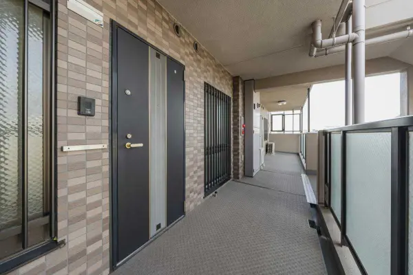 玄関(撮影年月:2025年12月)