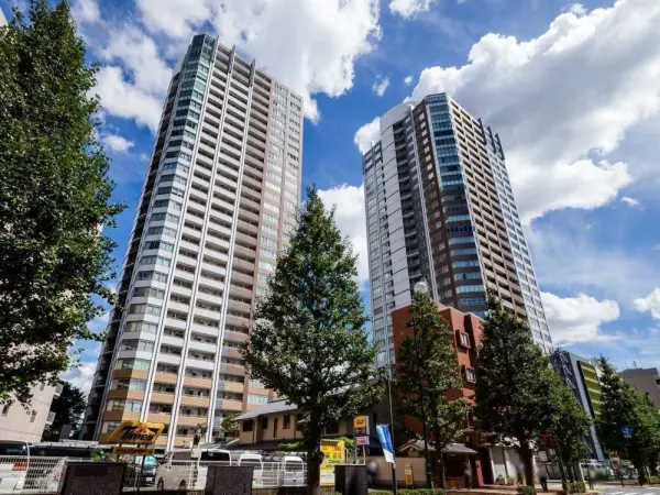 武蔵野タワーズスカイクロスタワー