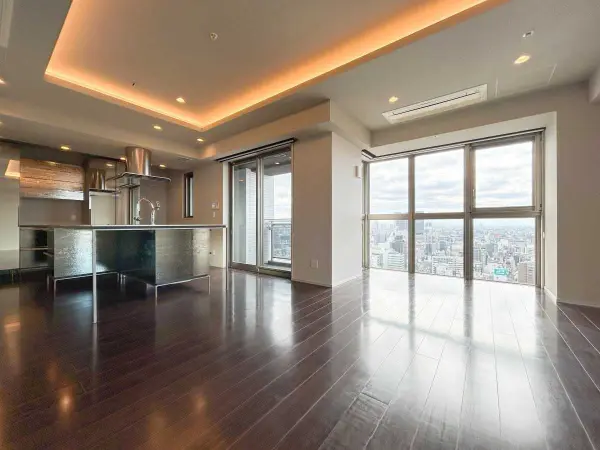 ローレルタワー心斎橋