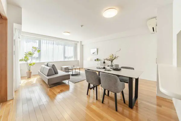 アクアテラ　ブロード・スクエア