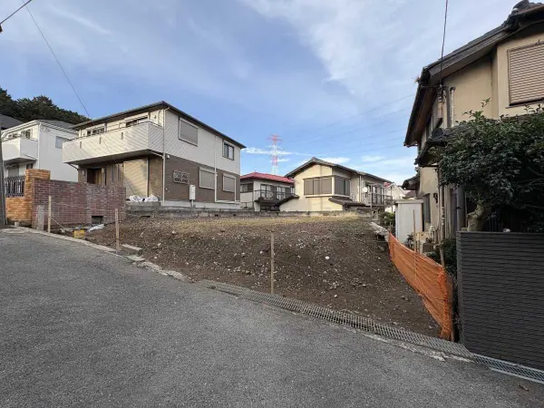 旭区笹野台三丁目　売地