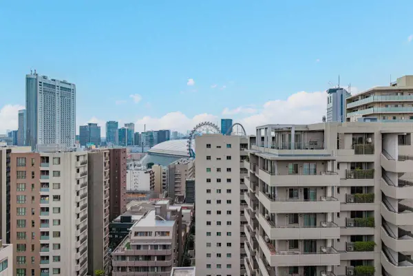 眺望：バルコニーから