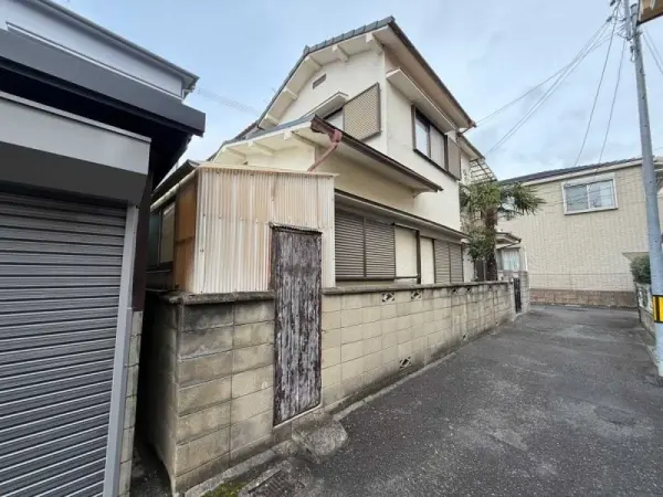 高槻市真上町一丁目古家付土地