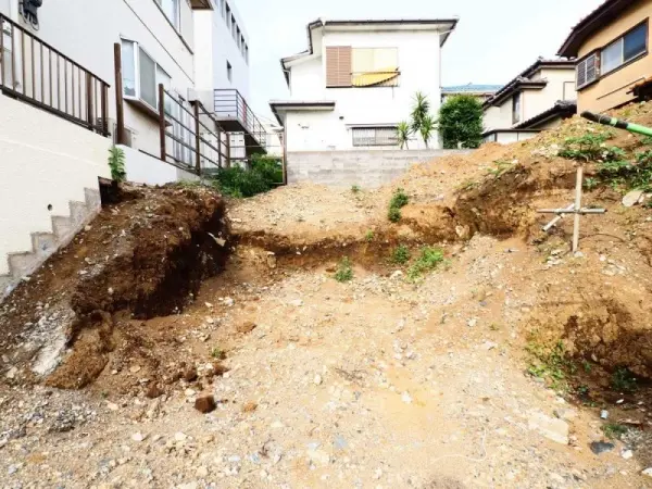 横浜市青葉区新石川4丁目　土地