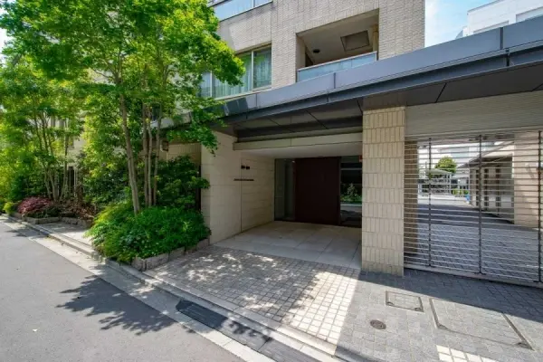 プラウド四谷大京町