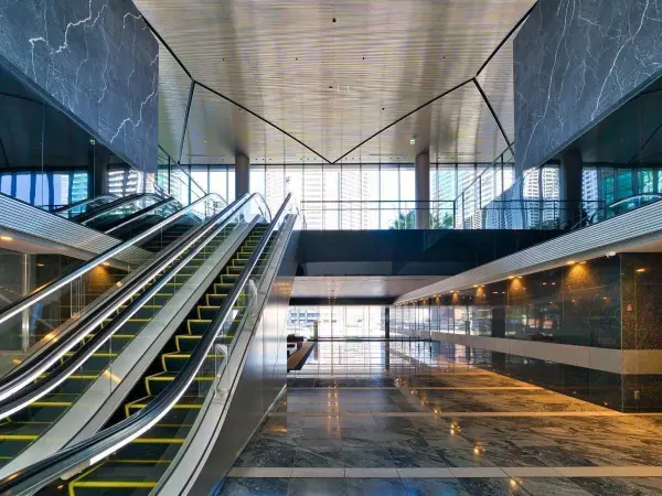 ドゥトゥール　WEST