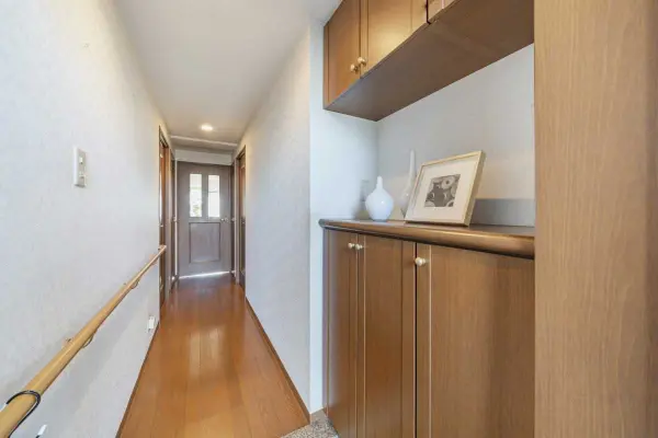 廊下(撮影年月:2025年12月)