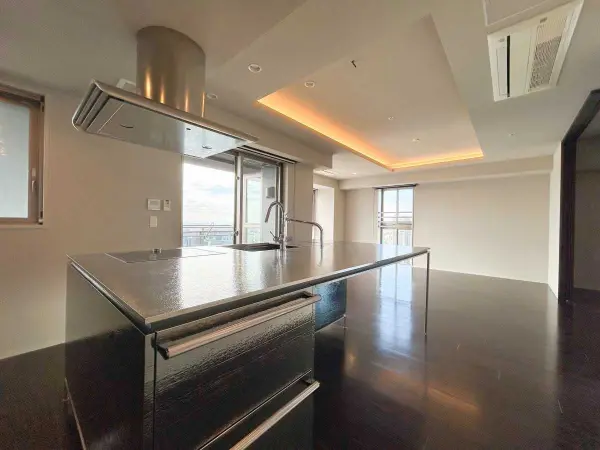 ローレルタワー心斎橋