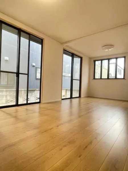 草加市谷塚町　中古戸建