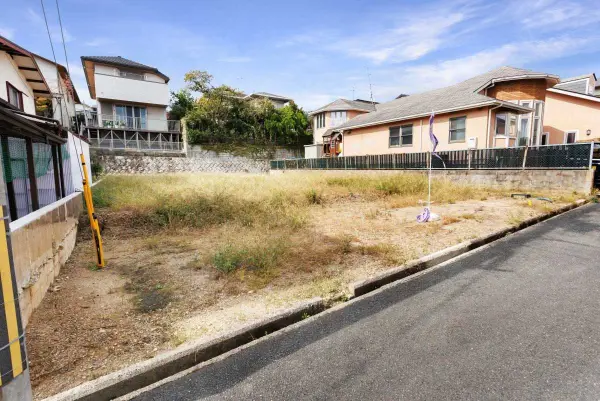 高槻市日吉台二番町　売土地