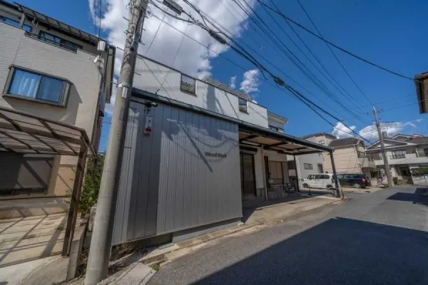 草加市両新田東町　古家付き土地