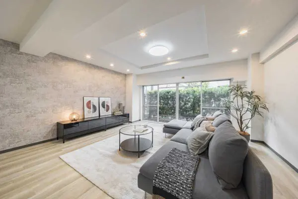 秀和内藤町レジデンス