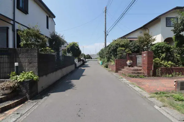 栄区本郷台3丁目　古家付土地