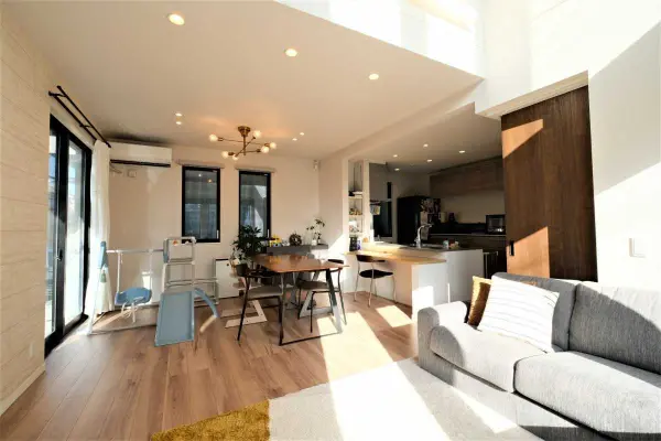 プラウドシーズン国立ステーションイースト