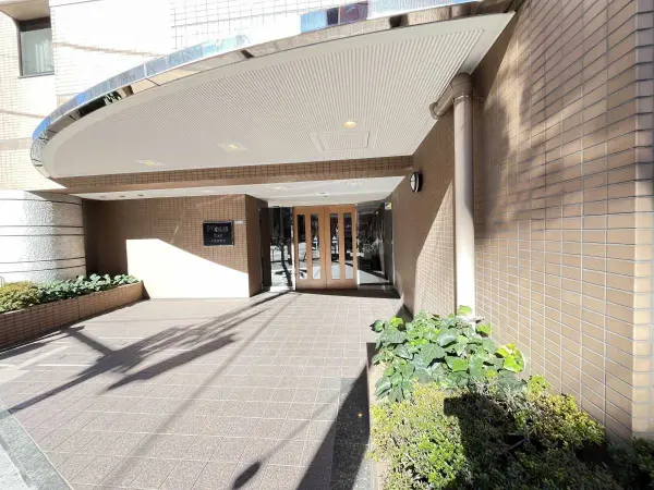 モリス日暮里駅前