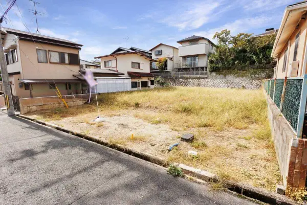 高槻市日吉台二番町　売土地