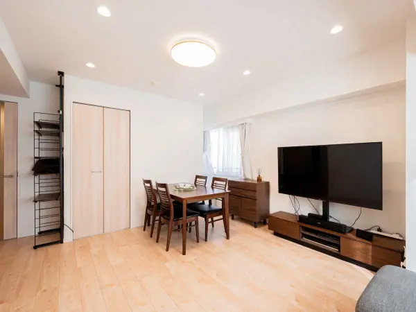 入谷アムフラット