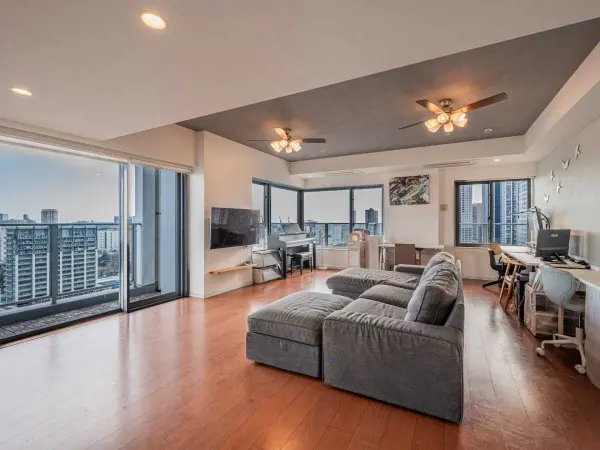 ベイクレストタワー