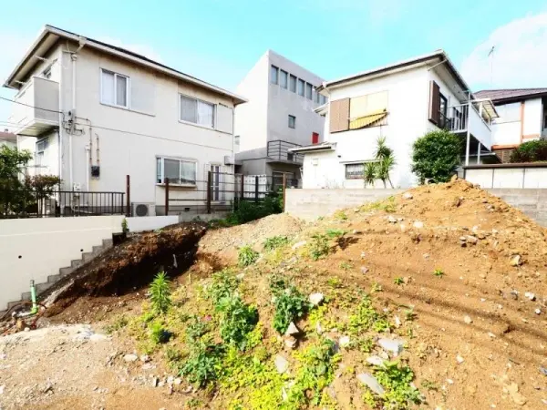 横浜市青葉区新石川4丁目　土地