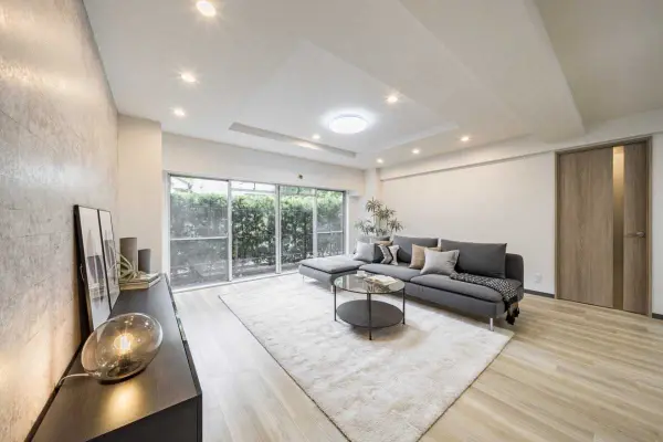 秀和内藤町レジデンス