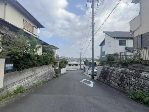 横浜市港南区日野9丁目　古家付土地