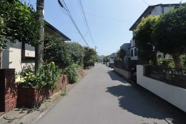 栄区本郷台3丁目　古家付土地