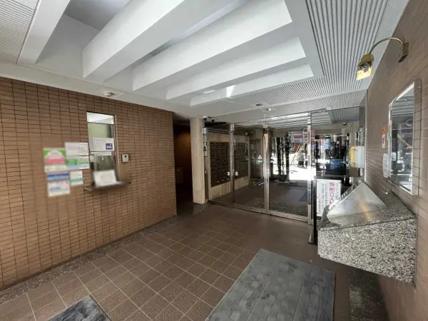 モリス日暮里駅前