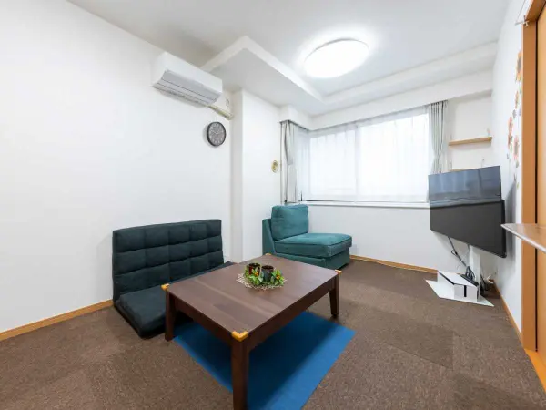 ルピナス王子駅前