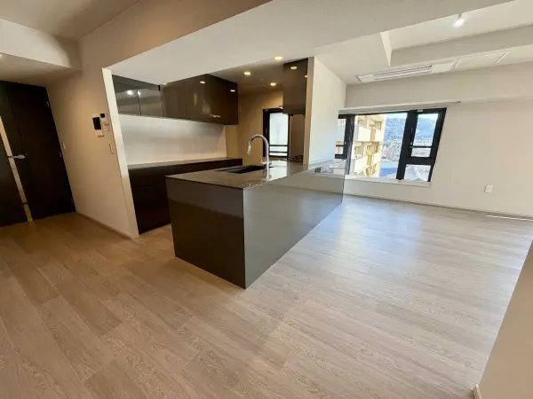 ジオ京都御池通