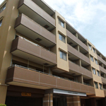 D’レスティア学園前