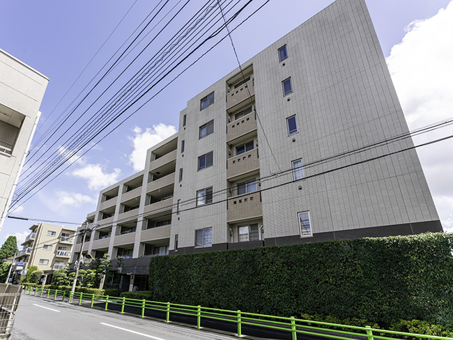 小田急線「成城学園前」駅徒歩15分