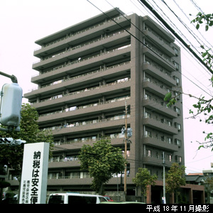 ショッピングに通学に便利な立地