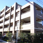 Ｄ’レスティア学園西町LIVEZA