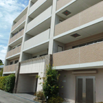 Ｄ’クラディア学園前ブライトコート
