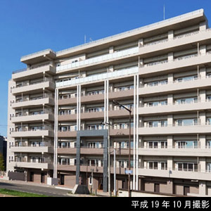 収納豊富・角住戸の特徴を活かした採光プラン